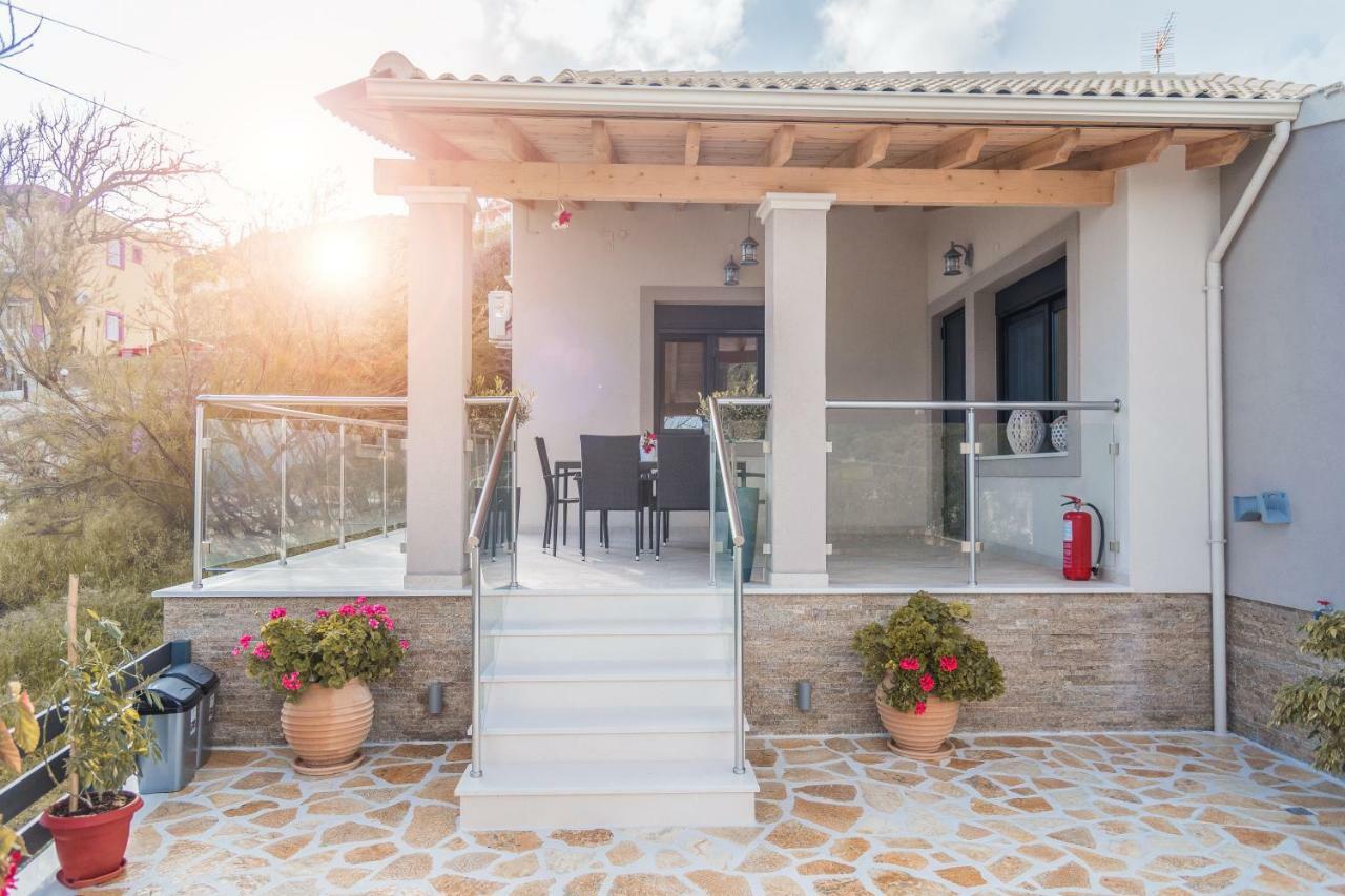 Villa Aelia Gardeno Vitaládes Extérieur photo